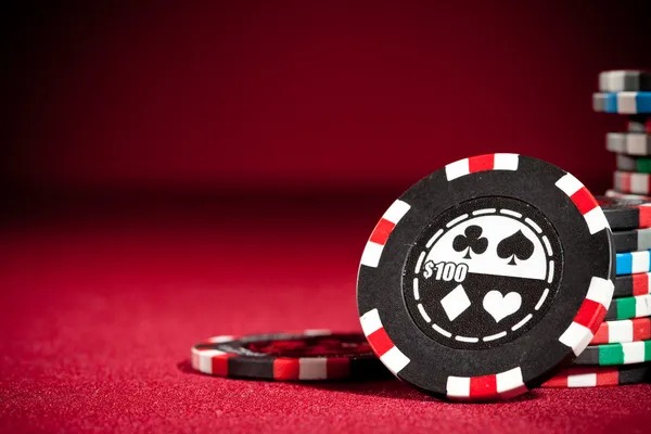 লাইভ ডিলার এবং 10ok এর Teen Patti গেম ইন্টারফেস